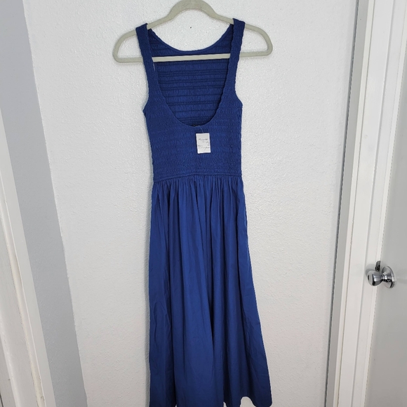 the melody scoopback smocked midi dress Madewell The Melody Scoopback Smocked Midi Dress